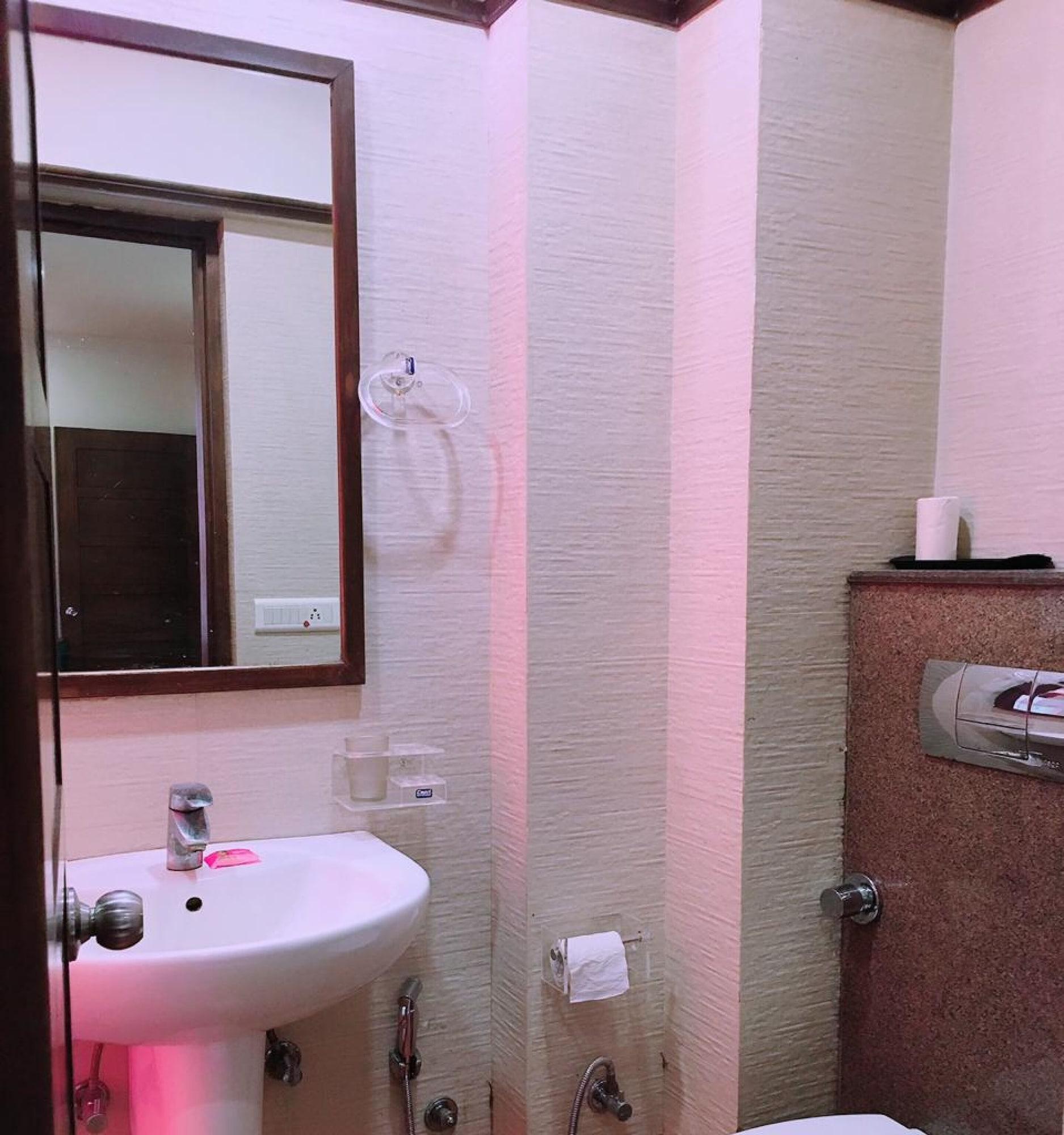 Dasaprakash Hotel